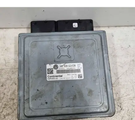 Volkswagen Caddy Other control units/modules 03L906023DB 03L907425C 5WP42632AA