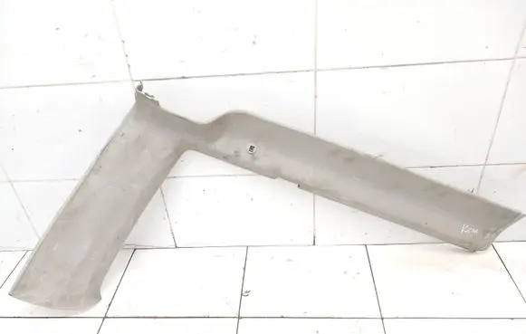 Volkswagen Transporter - Caravelle T4 (D)pillar trim (top) 705867245