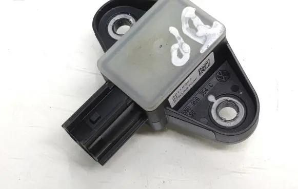 Volkswagen PASSAT B7 Airbag deployment crash/impact sensor 5N0959354C 278108799K 40110303