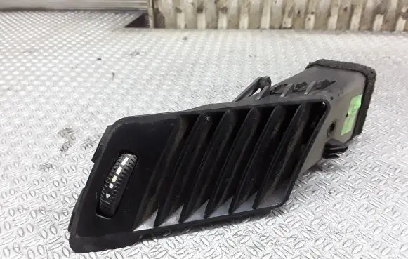 Mercedes-Benz Sprinter W906 Dash center air vent grill A9068300254