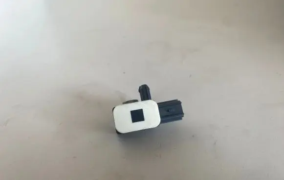 Ford Mondeo MK IV Airbag deployment crash/impact sensor AM5T14B342AA 110506102 C83HA