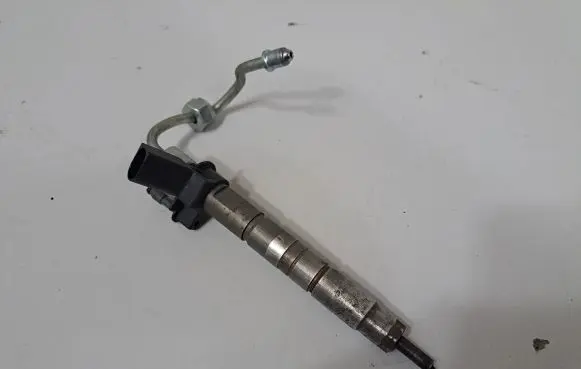 BMW X5 E70 Fuel injector 7805428 7805429
