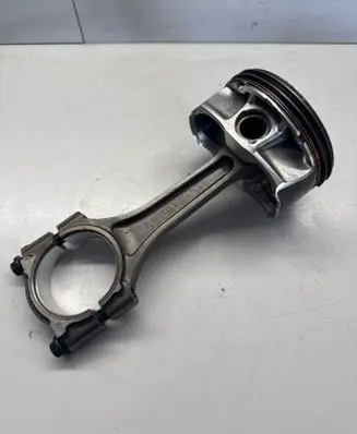 Dodge Challenger Piston with connecting rod 05038354AB