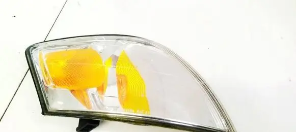 Mazda MPV Front indicator light 