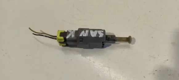 Clutch pedal sensor