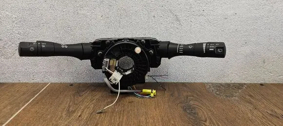 Nissan Juke I F15 Wiper turn signal indicator stalk/switch