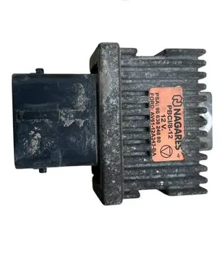 Peugeot 3008 I Glow plug pre-heat relay 9663824880 AV6112A343BA