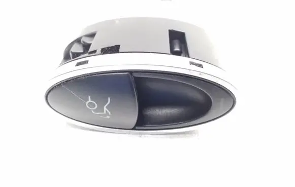 Mercedes-Benz CLS C219 Tailgate opening switch A2118210379