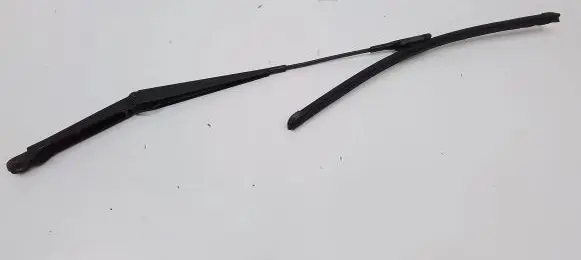 Volvo XC90 Windshield/front glass wiper blade 30753819
