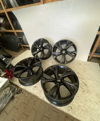 Audi RS6 C7 R22 alloy rim 4k0601025at