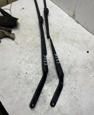 BMW X5 E70 Front wiper blade arm 178540 178538