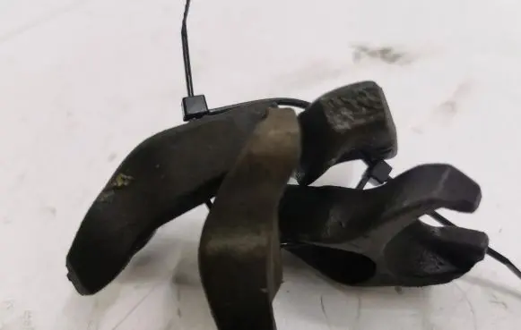 Land Rover Evoque I Fuel Injector clamp holder