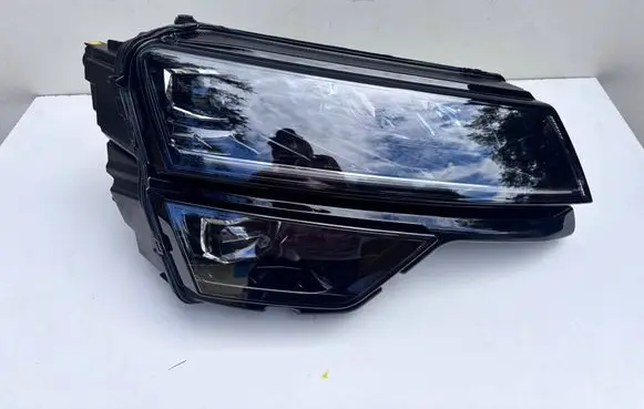 Skoda Karoq Headlight/headlamp 57B941018B
