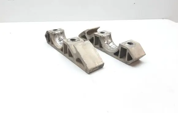 Porsche Cayenne (92A) Sway bar bush bracket, front 7L0411063B