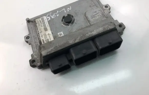 Peugeot 208 Engine control unit/module ECU 9811545080 9800913080