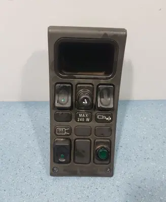 AC 428 Tailgate/trunk/boot open switch 358346