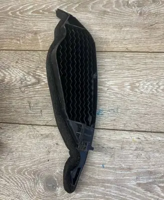 Lexus RX 330 - 350 - 400H Fender grill 5259448010