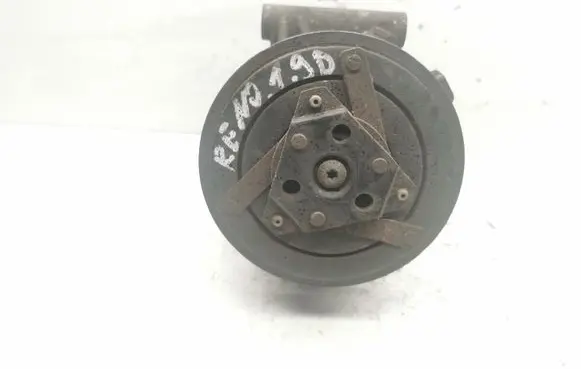 Renault Megane II Air conditioning (A/C) compressor (pump) 8200309193