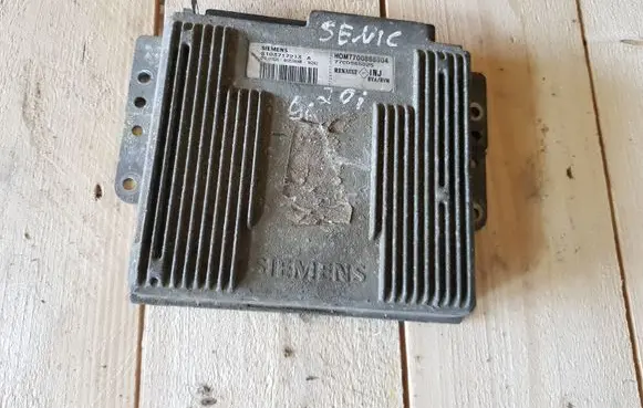 Renault Laguna I Engine control unit/module 7700868304 S103717213A