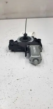 Volvo S60 Front door window regulator motor 966268103