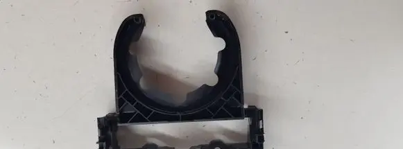 Cup holder front
