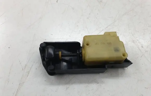 Volvo S80 Fuel tank cap lock motor 9483311 3606