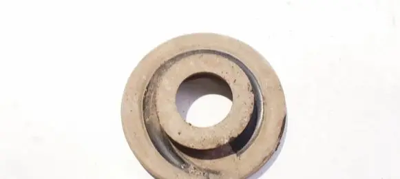 Skoda Octavia Mk2 (1Z) Front coil spring rubber mount 1k0512149b