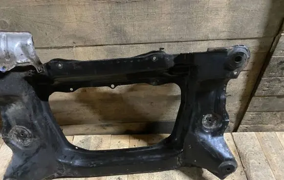 Mercedes-Benz E W211 Front subframe A0029973286 0029973286