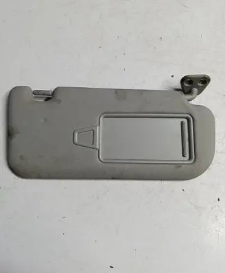 Sun visor
