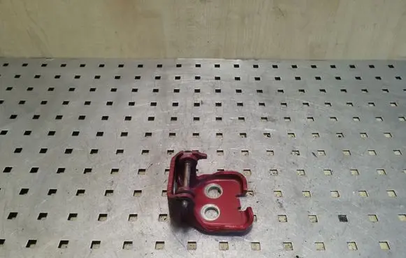 Peugeot 3008 I Rear door upper hinge