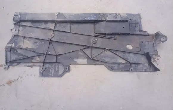 Mazda 3 II Center/middle under tray cover B45A56371