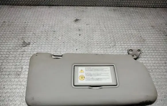 Nissan X-Trail T30 Sun visor
