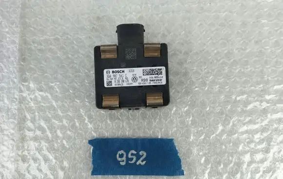 Volkswagen PASSAT B8 Distronic sensor radar 3Q0907561C