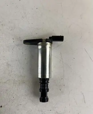 Jeep Grand Cherokee WL Camshaft vanos timing valve 05047897AC 05047897A 05047897