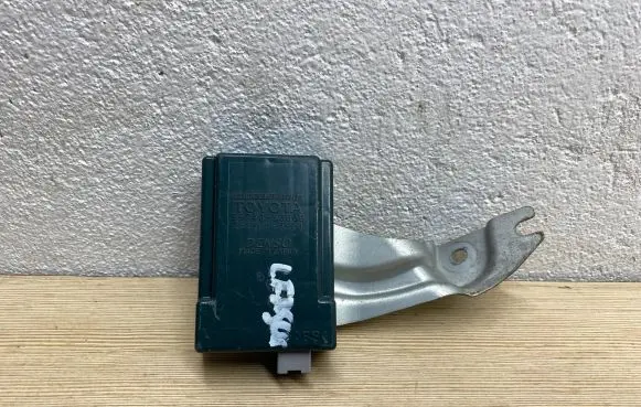 Lexus IS 220D-250-350 Door control unit/module 8974053060 2513003520