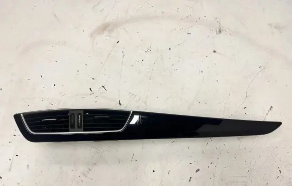 Mercedes-Benz C W204 Dashboard glove box trim A2046801471 W20414719983