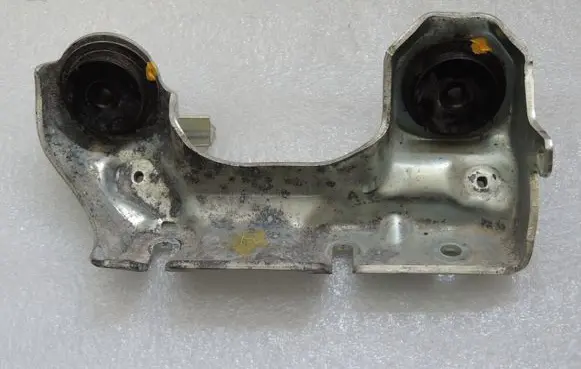 Toyota Yaris XP210 Hybrid/electric vehicle battery bracket G9214K0010