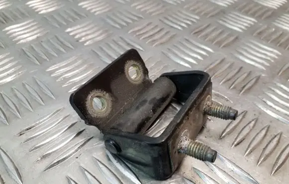 Hyundai Santa Fe Tailgate/trunk/boot hinge