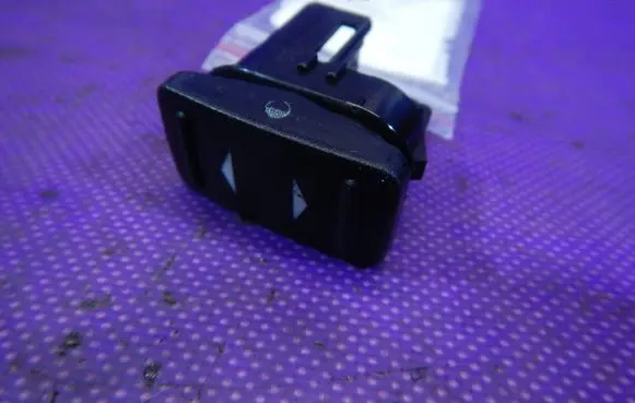 Ford S-MAX Quarter vent window switch 6M2T-14529-AD