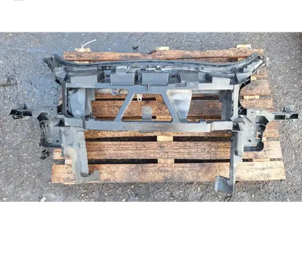 Top upper radiator support slam panel