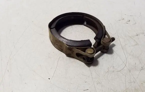 Audi A1 Muffler pipe connector clamp 04L253725B