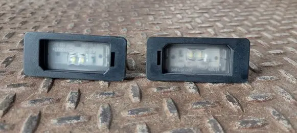 BMW 5 G30 G31 Number plate light 7410302
