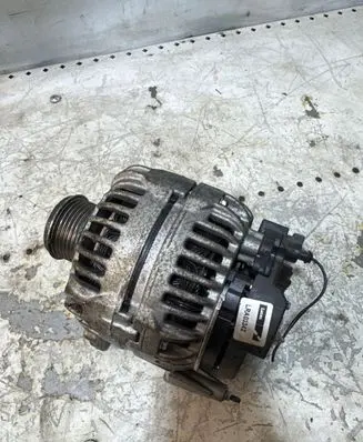 Volkswagen Golf VI Generator/alternator 10019 210908