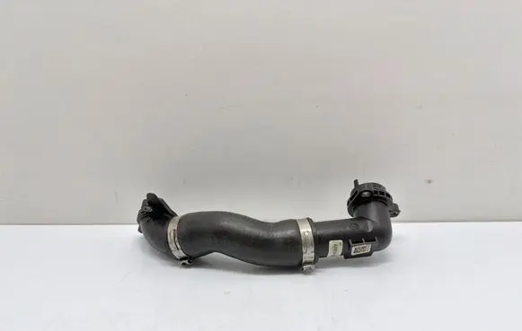 BMW 1 F40 Engine coolant pipe/hose 8645545