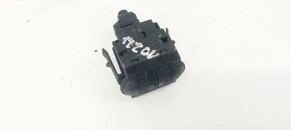 Headlight level height control switch