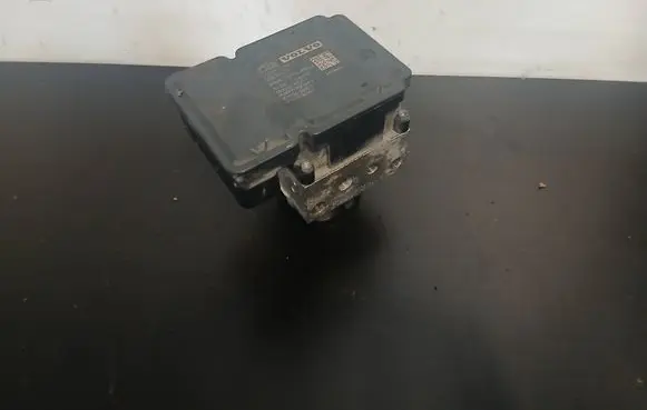 Volvo V70 ABS Pump 30681619 000404972C1 10061336881