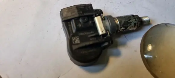 Suzuki Grand Vitara II Tire pressure sensor 4313061M00