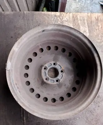 Ford Mondeo Mk III R16 steel rim 