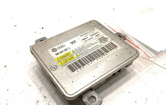 Audi Q5 SQ5 Voltage converter/converter module 8K0941597C