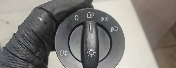 Light switch